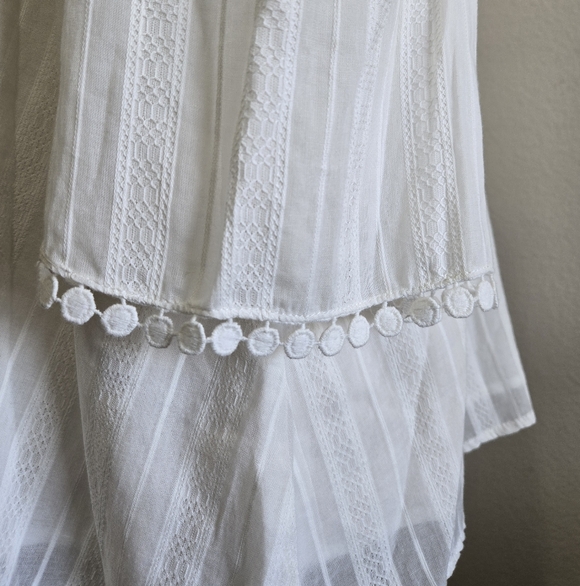Maven West Ivory Cold Shoulder Boho Blouse Tassel Tie Crochet Sleeve Size Small - Picture 6 of 13